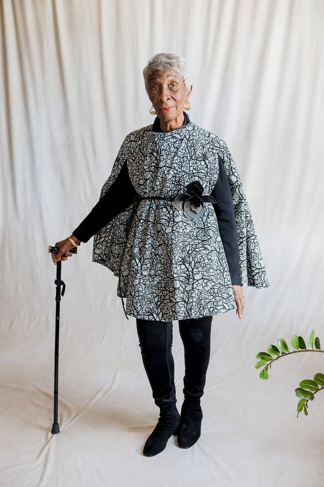 Jacket Inabebwa: Chapa Nyeusi na Nyeupe